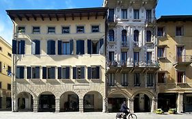 Mercatovecchio Luxury Suites
